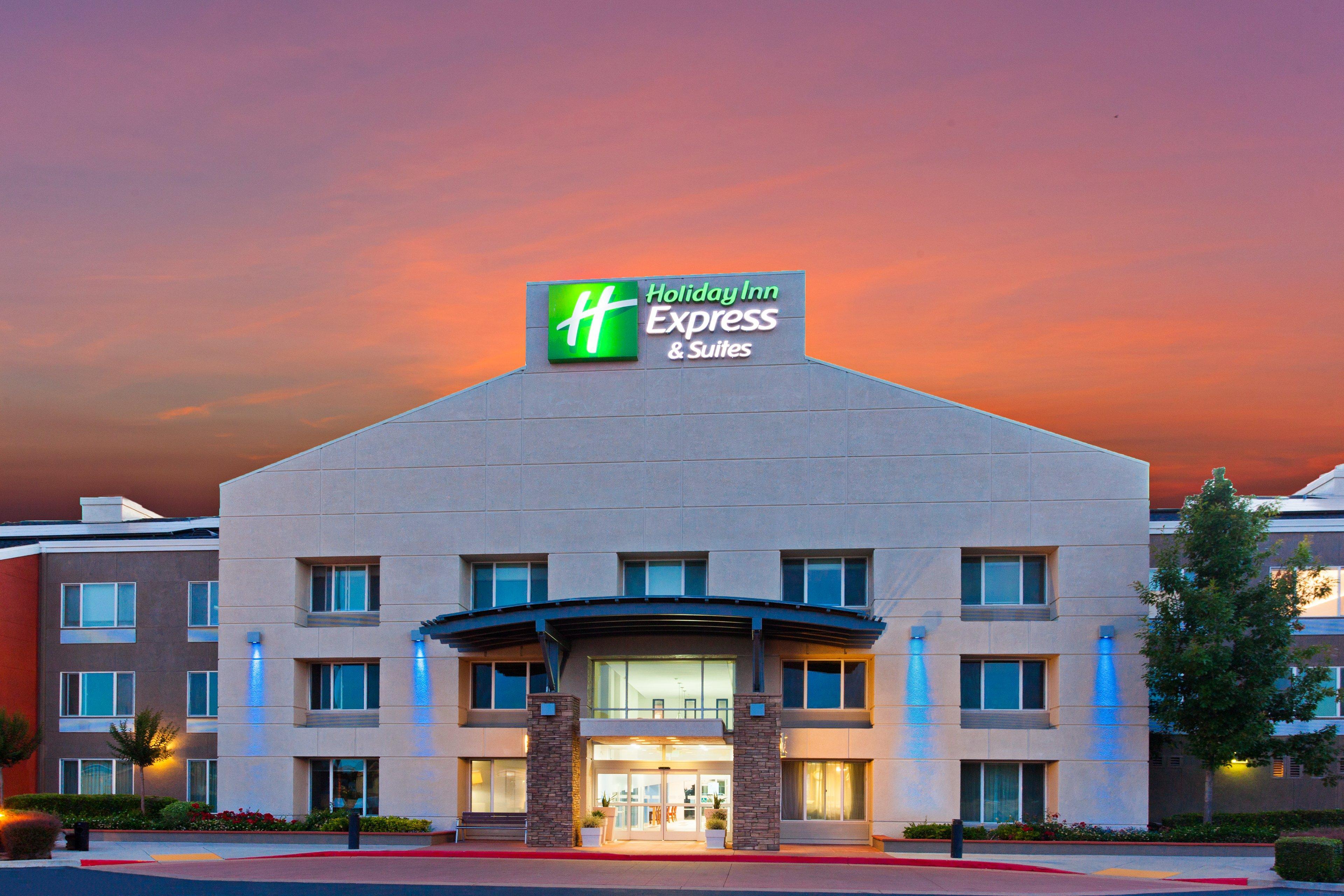 Holiday Inn Express Elk Grove West I-5 By Ihg Exteriör bild